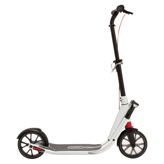espina Generoso A nueve OXELO New Town 9 Easy Fold Adult Kick Scooter Review | adultkickscooters.com